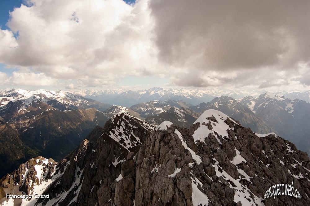 008 Vista dalla cima verso nord.jpg